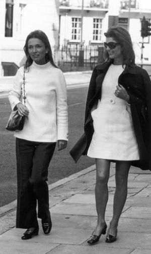 Style icons - Jacqueline Bouvier Kennedy Onassis - Lee Radziwill and Jackie.jpg
